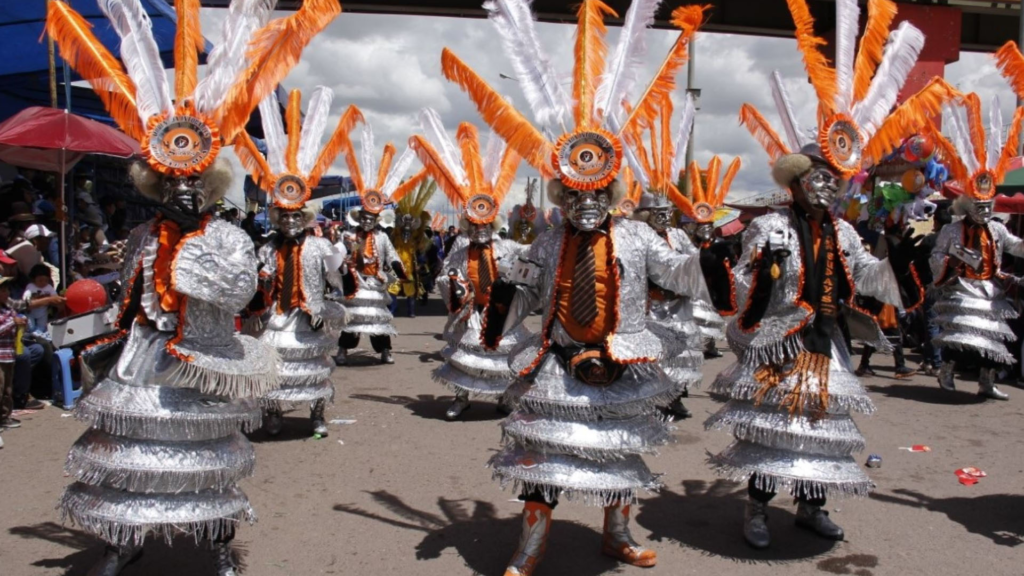 Suspenden el Carnaval de Juliaca 2023 y descartan concursos de danzas en Puno