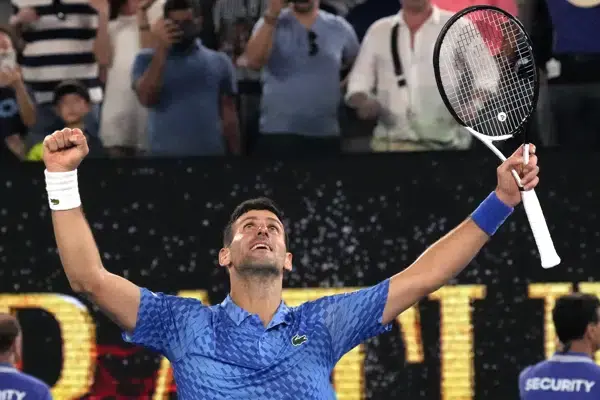 Djokovic supera a Paul; se enfrenta a Tsitsipas en la final del Abierto de Australia