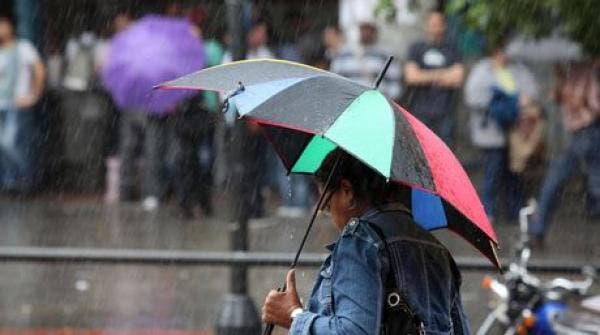 Meteorología prevé chubascos para este sábado