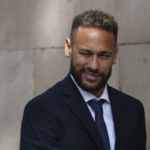 Neymar será llamado a declarar como testigo en caso de joyas de origen ilegal