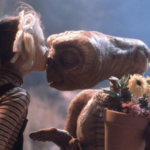 La pequeña Drew Barrymore creía que E.T. realmente estaba vivo y Steven Spielberg hizo lo imposible por darle la razón