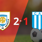 Atlético Rafaela sacó los 3 puntos en casa al vencer 2-1 a Racing (Cba)