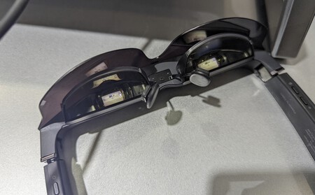 Las ZTE Nubia Neovision Glass plantean un futuro en el que no usaremos monitor para trabajar y jugar, sino unas gafas