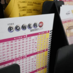 EEUU: 700 millones de dólares en juego esta noche en lotería Powerball