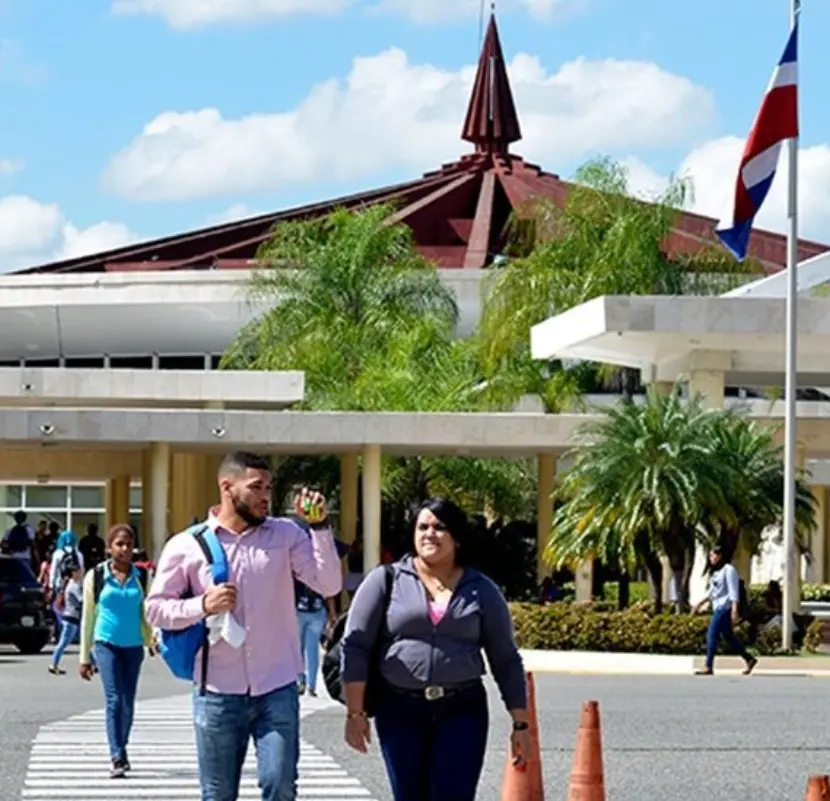 UASD trabaja para estudiantes no se queden fuera de sistema