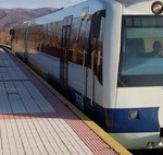 Adif sabía que los trenes de Renfe no entraban en los túneles de Cantabria. Y aún así cometió el mismo error