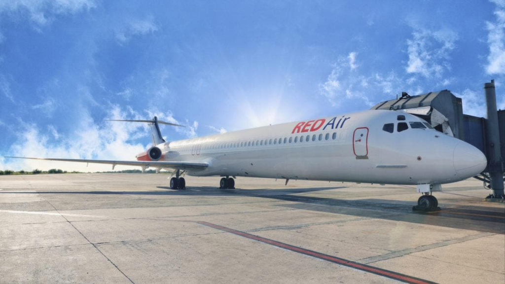 RED Air inicia servicio de carga internacional