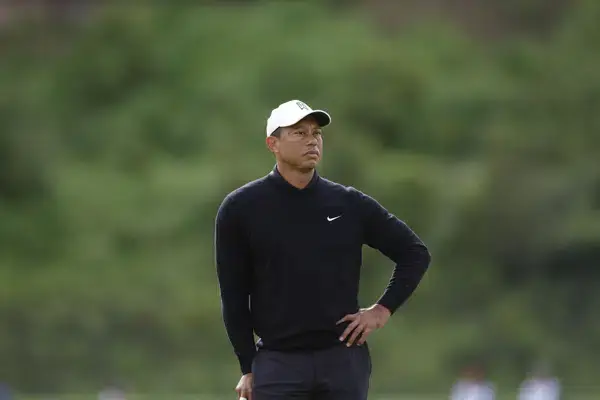 Tiger Woods se vuelve viral por las razones equivocadas en Riviera