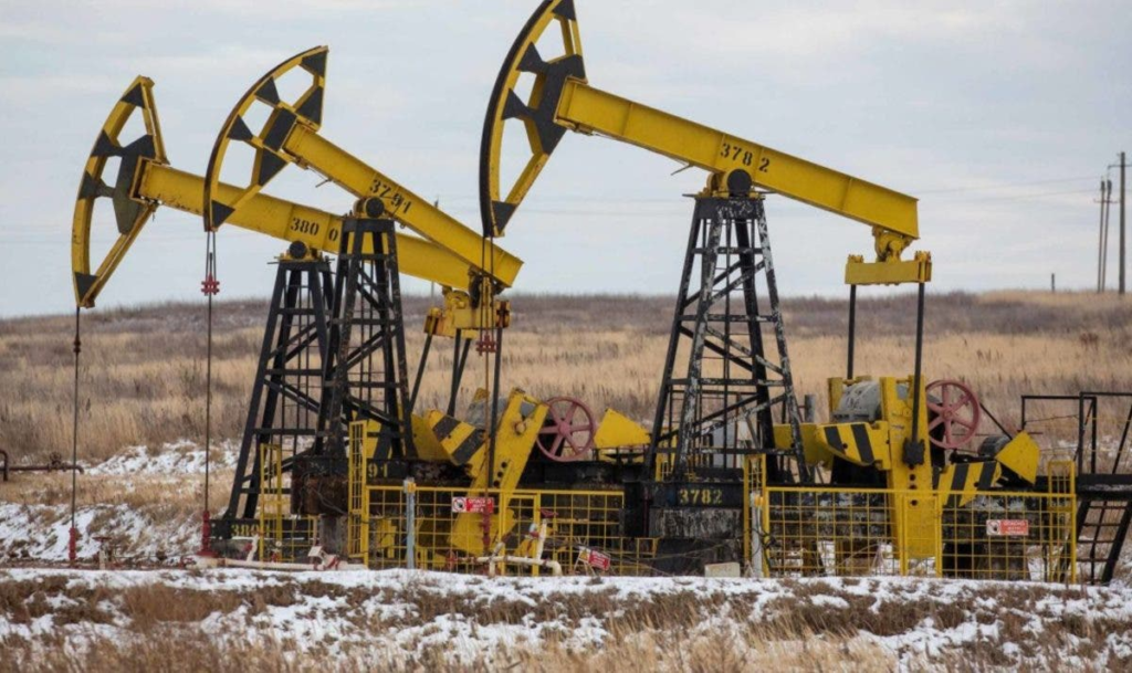 ¡Sigue a la baja! Petróleo de Texas pierde casi 10 dólares en cinco días