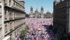 Así se llenó el Zócalo de Ciudad de México en una multitudinaria marcha contra la reforma electoral de AMLO