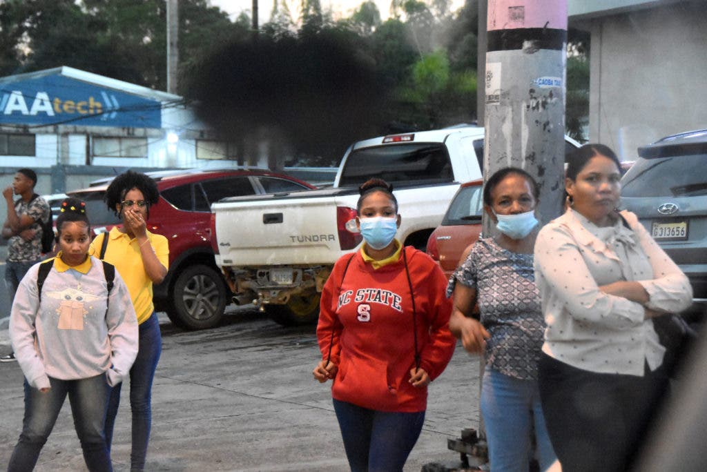 Salud Pública reporta tres casos de Covid