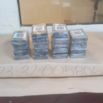 Apresan tres en Los Alcarrizos con 18 paquetes de cocaína