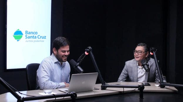 Lanzan podcast de educación financiera y tecnología