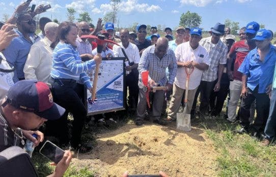 Inicia construcción centro recreativo y formación