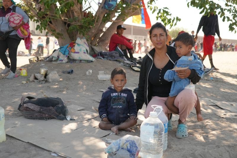 Fin del Título 42: la confusión y la esperanza en la frontera por cruzar a EE.UU. en el último minuto