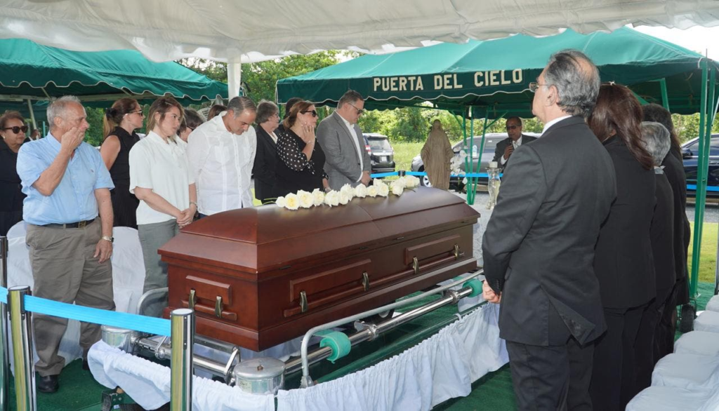 Sepultan restos del juez del TSE  Juan Alfredo Biaggi Lama