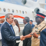 Abinader llega a Bahamas para participar en reunión de CARICOM