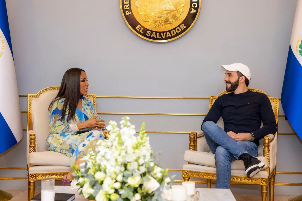 Nayib Bukele contrata a Magali Febles para «potenciar a Miss El Salvador»