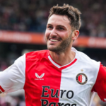 Santiago Giménez habló sobre su futuro con el Feyenoord