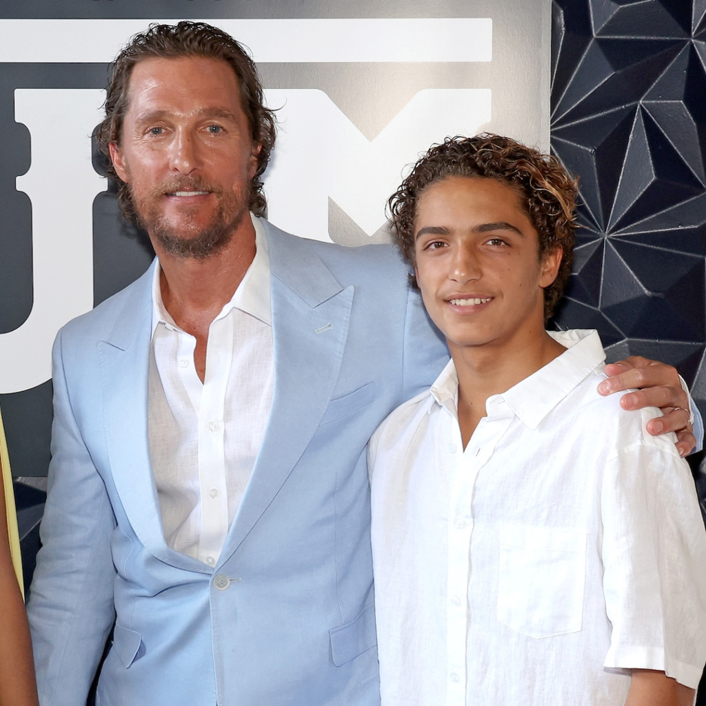 Matthew McConaughey conmemora el cumpleaños de su hijo permitiéndole unirse a Instagram