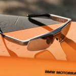 BMW ha creado las primeras gafas inteligentes para moto. Están muy bien pensadas para ser prácticas