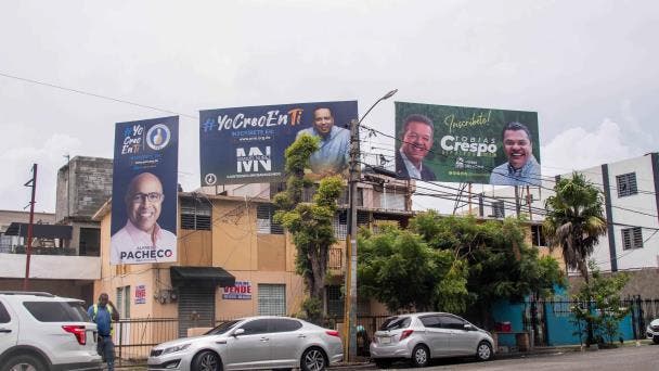 Alcaldía del Distrito Nacional solicita a partidos políticos retirar propaganda no permitida en espacios públicos