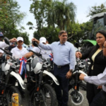 Agricultura entrega motores a técnicos de sanidad vegetal