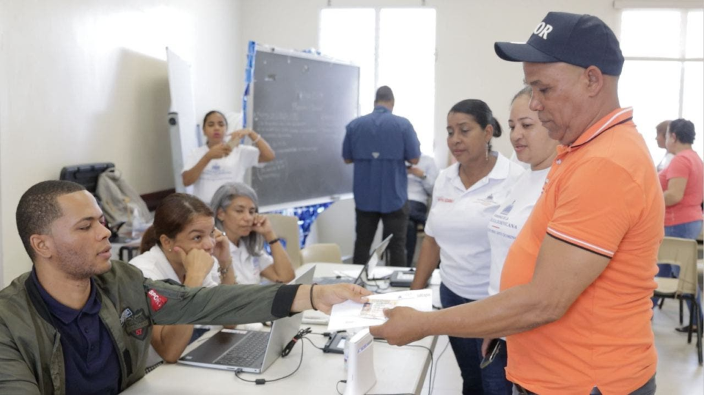 Suspenden entrega de tarjetas Supérate ante paso de la tormenta Franklin