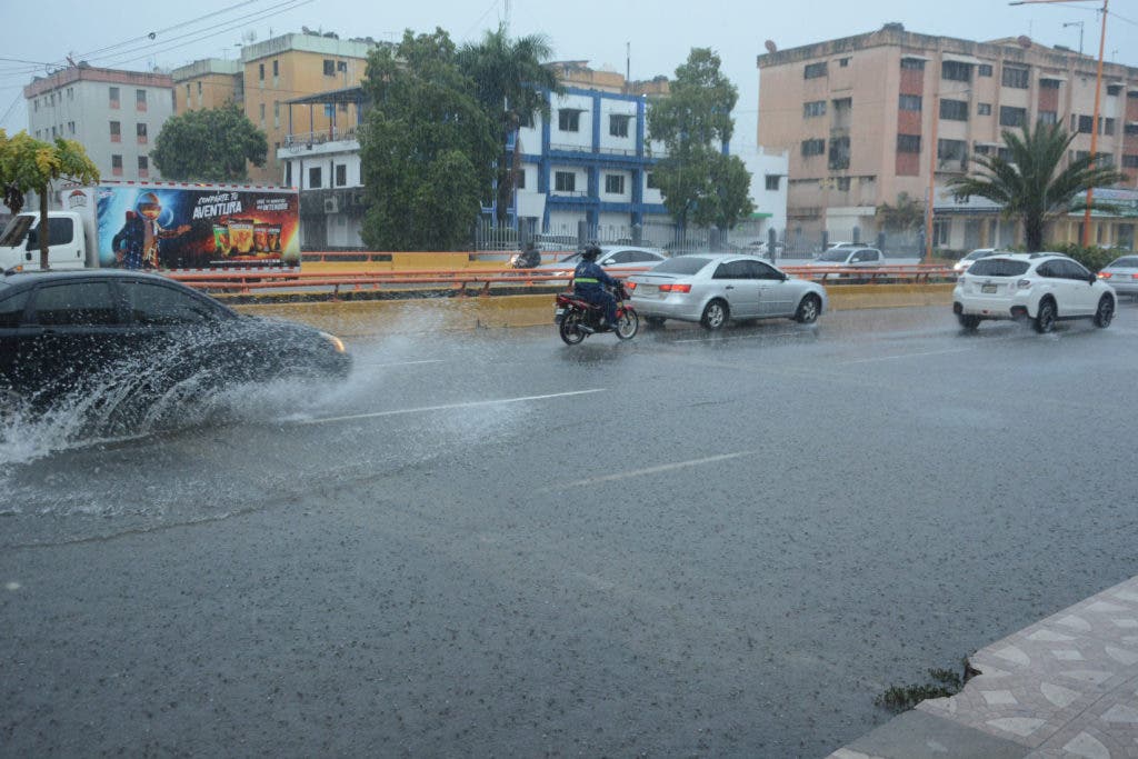 Lluvias de Franklin se incrementarán en horas de la tarde