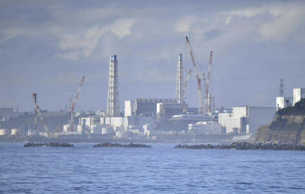 Pese a las voces de alarma, Japón se apresta a iniciar el vertido del agua de la planta nuclear de Fukushima hacia el mar