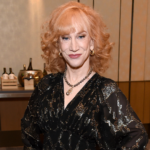 El resultado del tatuaje de labios de Kathy Griffin es una transformación que debes ver