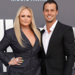 Miranda Lambert da un vistazo al verano de ella y Brendan McLoughlin