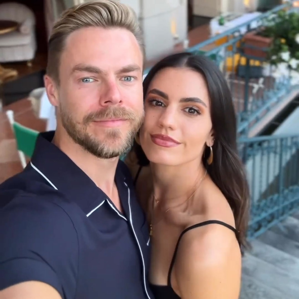 Derek Hough y Hayley Erbert se divierten en su luna de miel en Italia