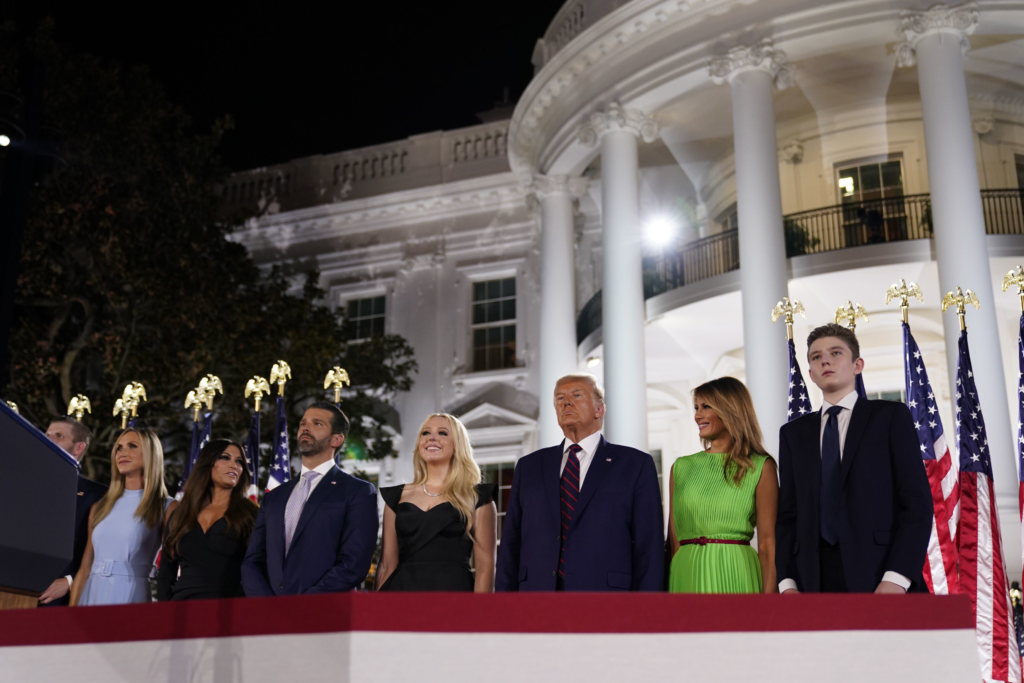 Trump y sus hijos son testigos potenciales en un juicio por fraude en Nueva York