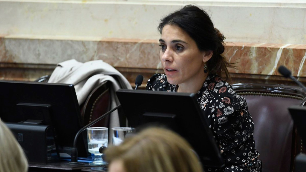 Lucila Crexell justificó su ausencia en la sesión tras la aprobación del pliego de Figueroa en el Senado: “Ni de vacaciones, ni escondiéndome”