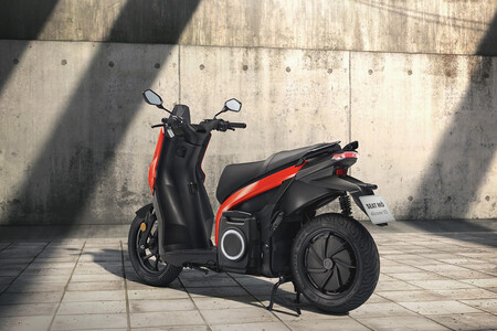 Me quiero comprar una scooter eléctrica. No me salen las cuentas frente a una de gasolina