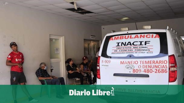 Trasladan el cuerpo de menor fallecida en naufragio en Guayacanes