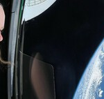 Un millonario, su amigo y dos empleadas de SpaceX están a punto de volar por cinturones de radiación en una nave privada