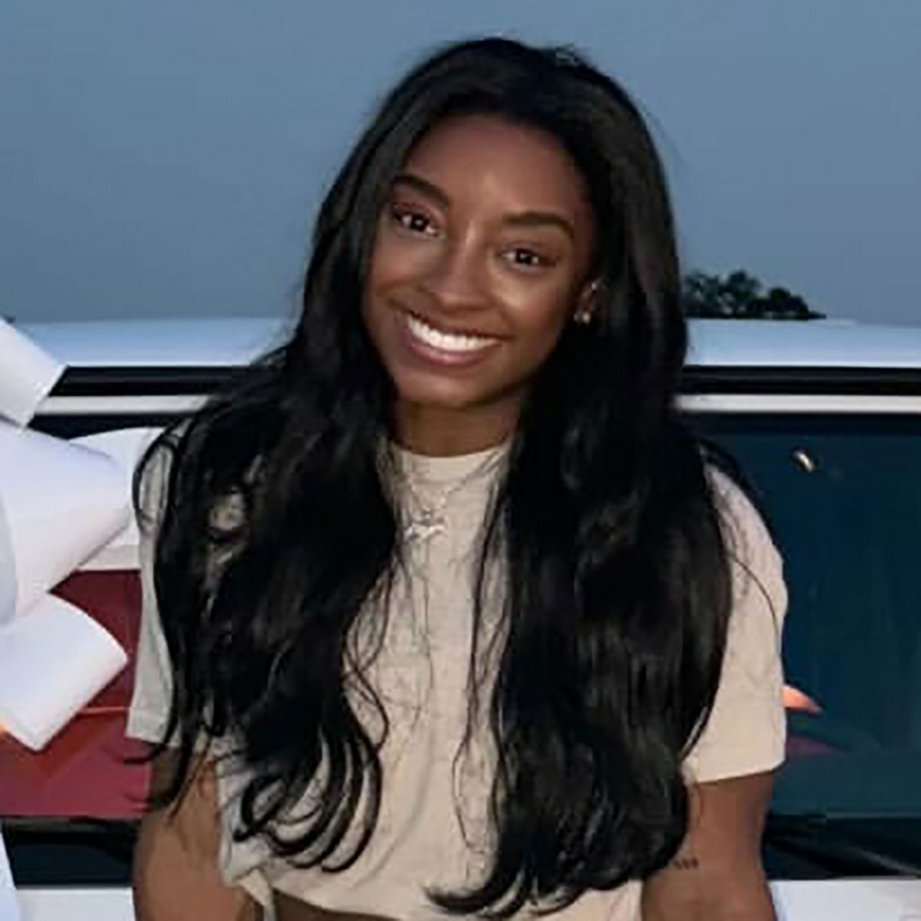 Simone Biles muestra su nueva compra de seis cifras: vea la actualización