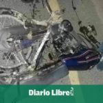 Dos haitianos mueren al chocar motocicleta con autobús de la FARD