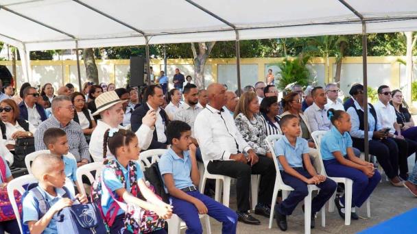 Regional 12 de Minerd inaugura el Año Escolar 2024-2025