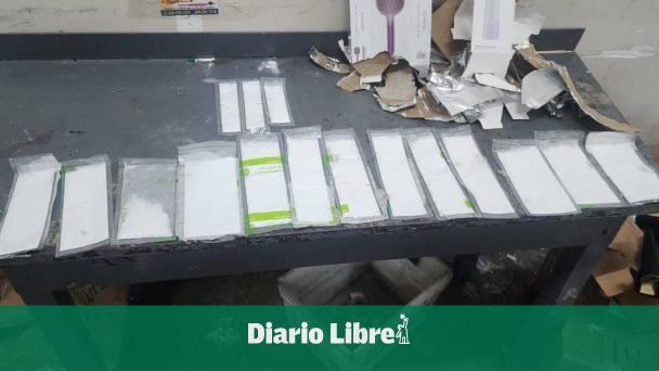 Francés habría ido a retirar 16 láminas de cocaína en Inposdom