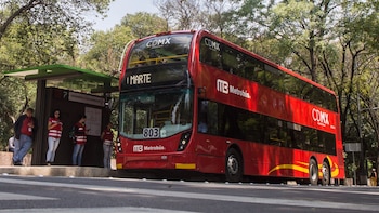 Cuáles son las estaciones del Metrobús sin servicio en la última hora