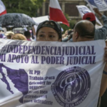 Una jueza ordena suspender la discusión de la reforma al Poder Judicial en México; Morena dice que la resolución es "improcedente"