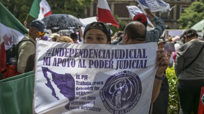 Una jueza ordena suspender la discusión de la reforma al Poder Judicial en México; Morena dice que la resolución es "improcedente"