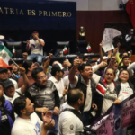 Manifestantes irrumpen en el Senado de México en protesta contra la reforma judicial