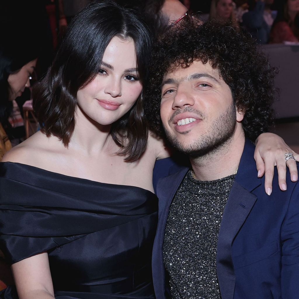 Selena Gomez y Benny Blanco se disfrazan de Alicia en el país de las maravillas para Halloween