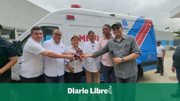 Entregan nueva ambulancia a hospital