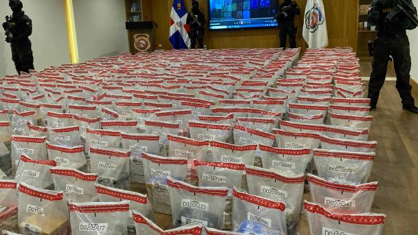 Decomisa más de dos toneladas de cocaína en puerto Caucedo