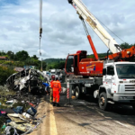 Aumenta a 38 la cifra de muertos en un accidente de varios vehículos en Brasil